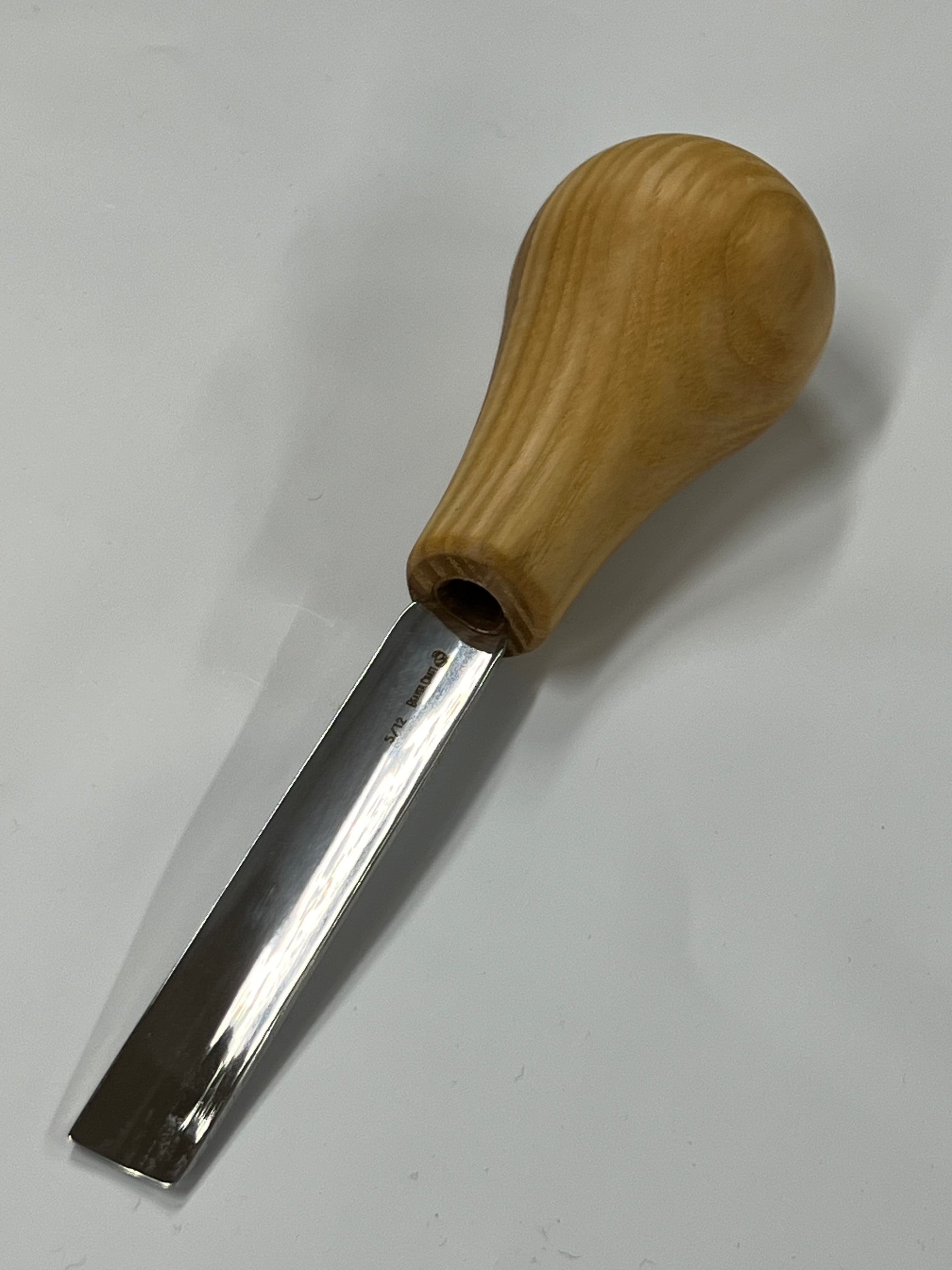 Träsniderijärn 75x12mm rak rundad mejsel P5/12 med kulhandtag