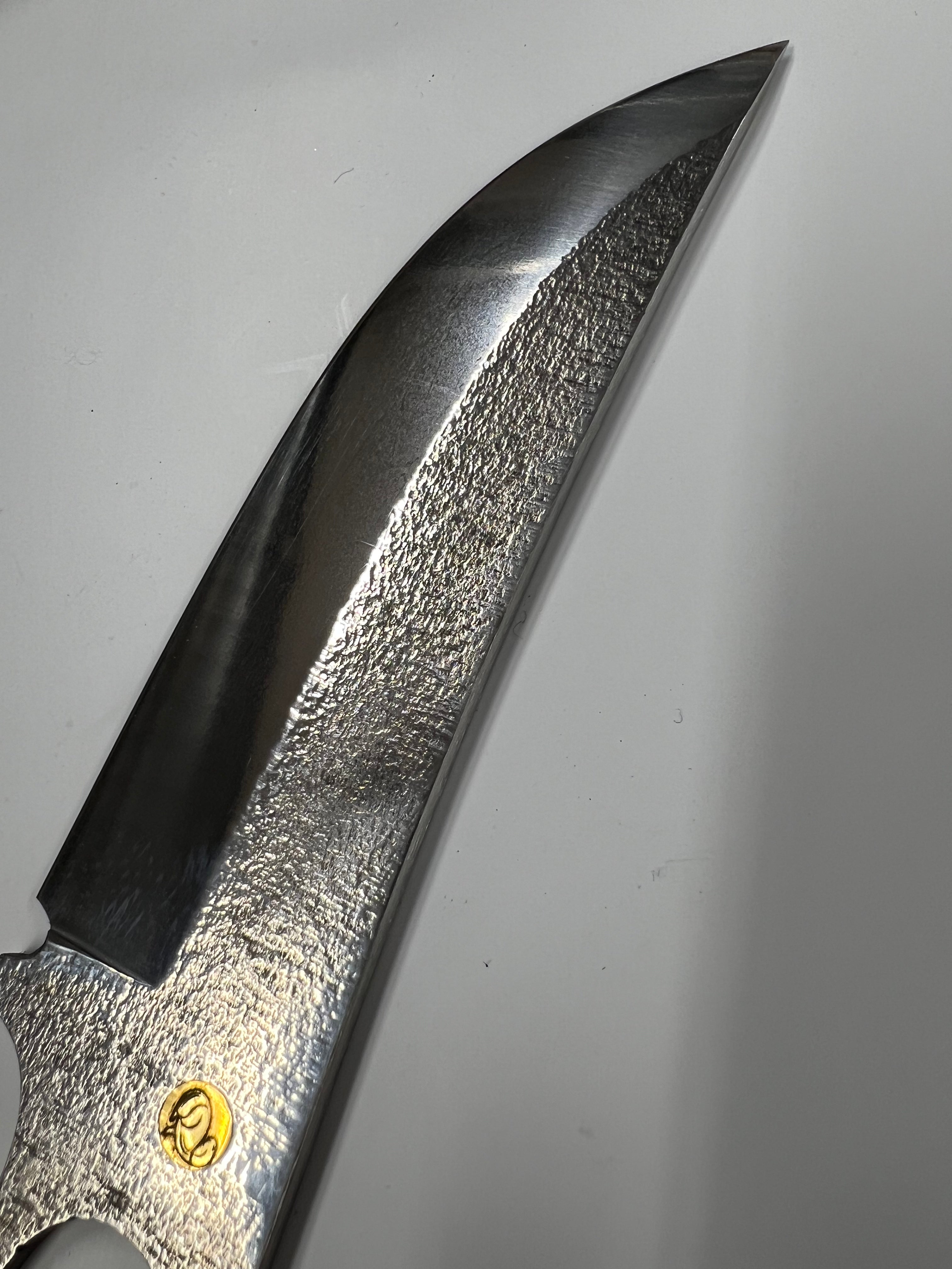 Skeleton-kniv SNK1 med lærslire