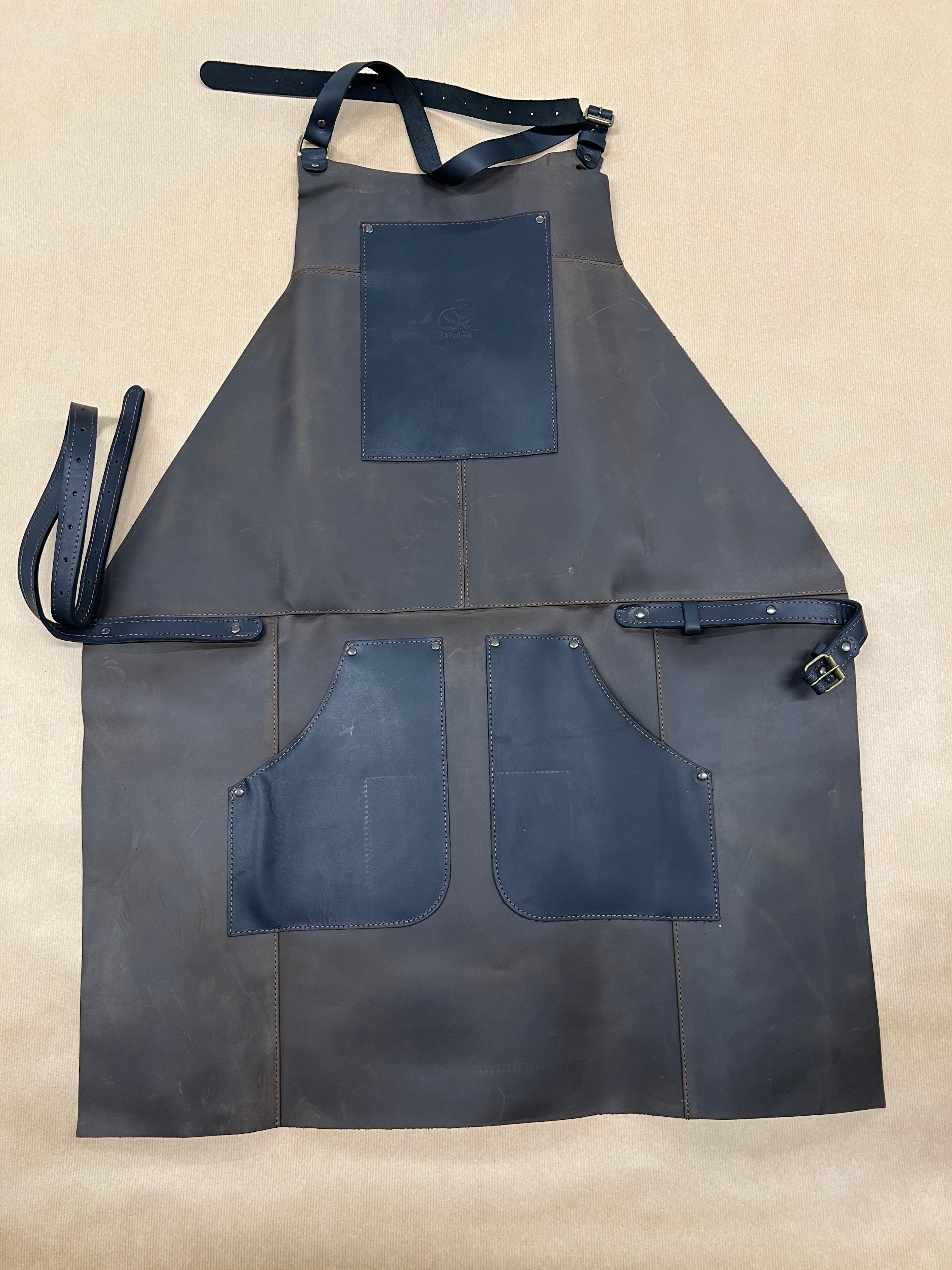 Adjustable apron in brown leather AP3X