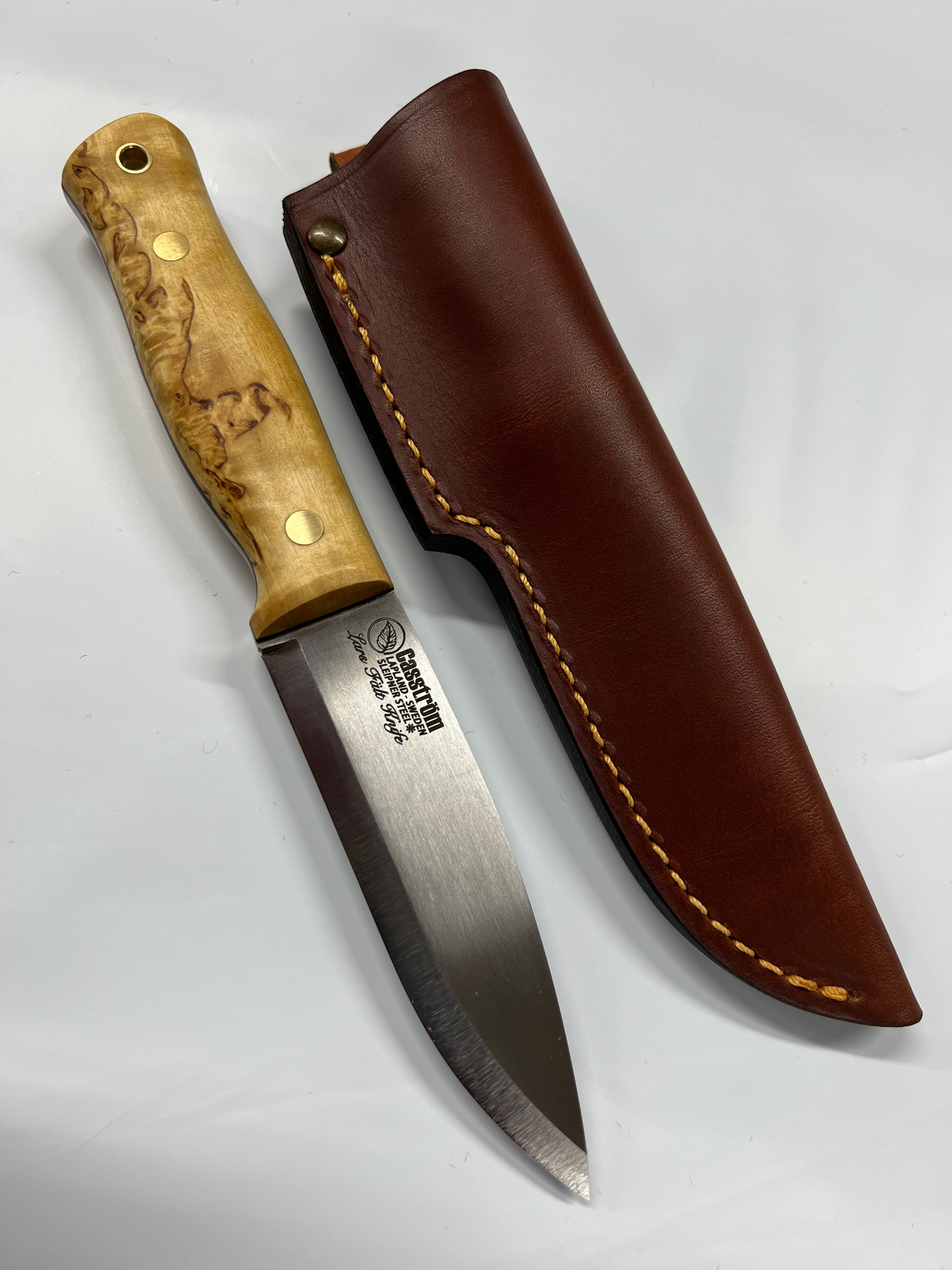 Caström Lars Fält kniv med läderslida och lädersnöre