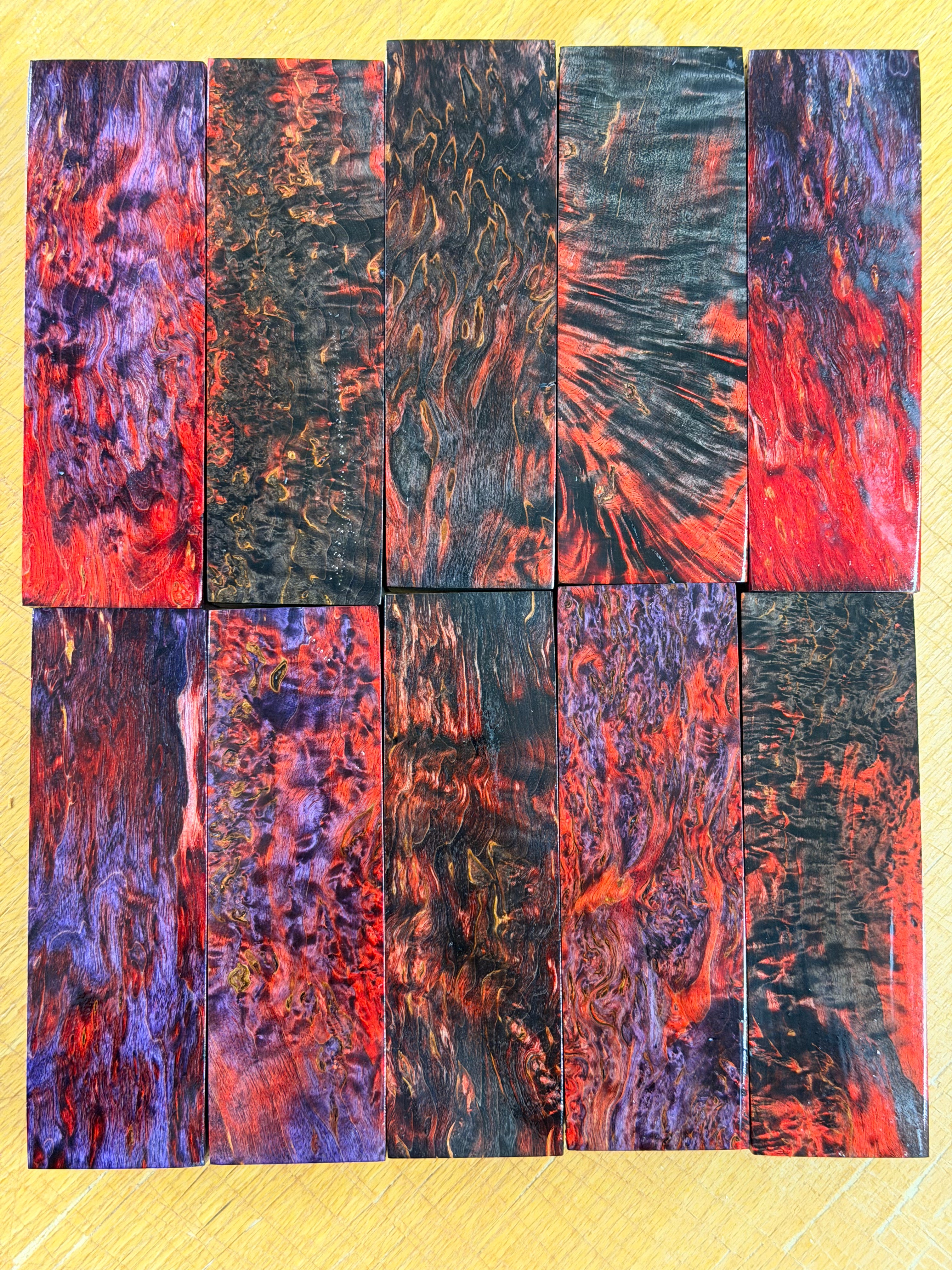 Masurisk björk Karelsk rödsvart (stabiliserad)