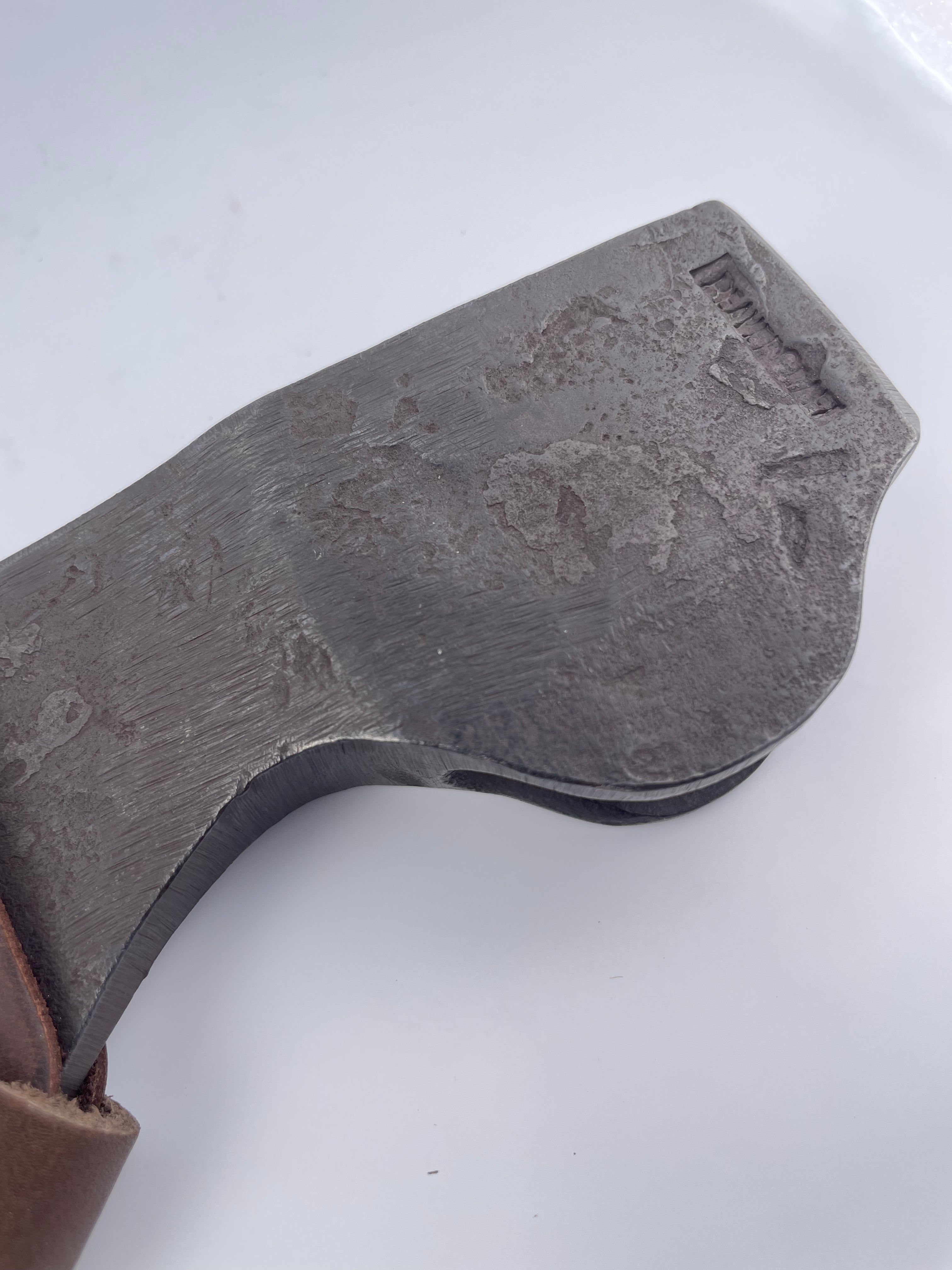Øksehode med eggbeskytter BAX1 Bushcraft Hatchet hode