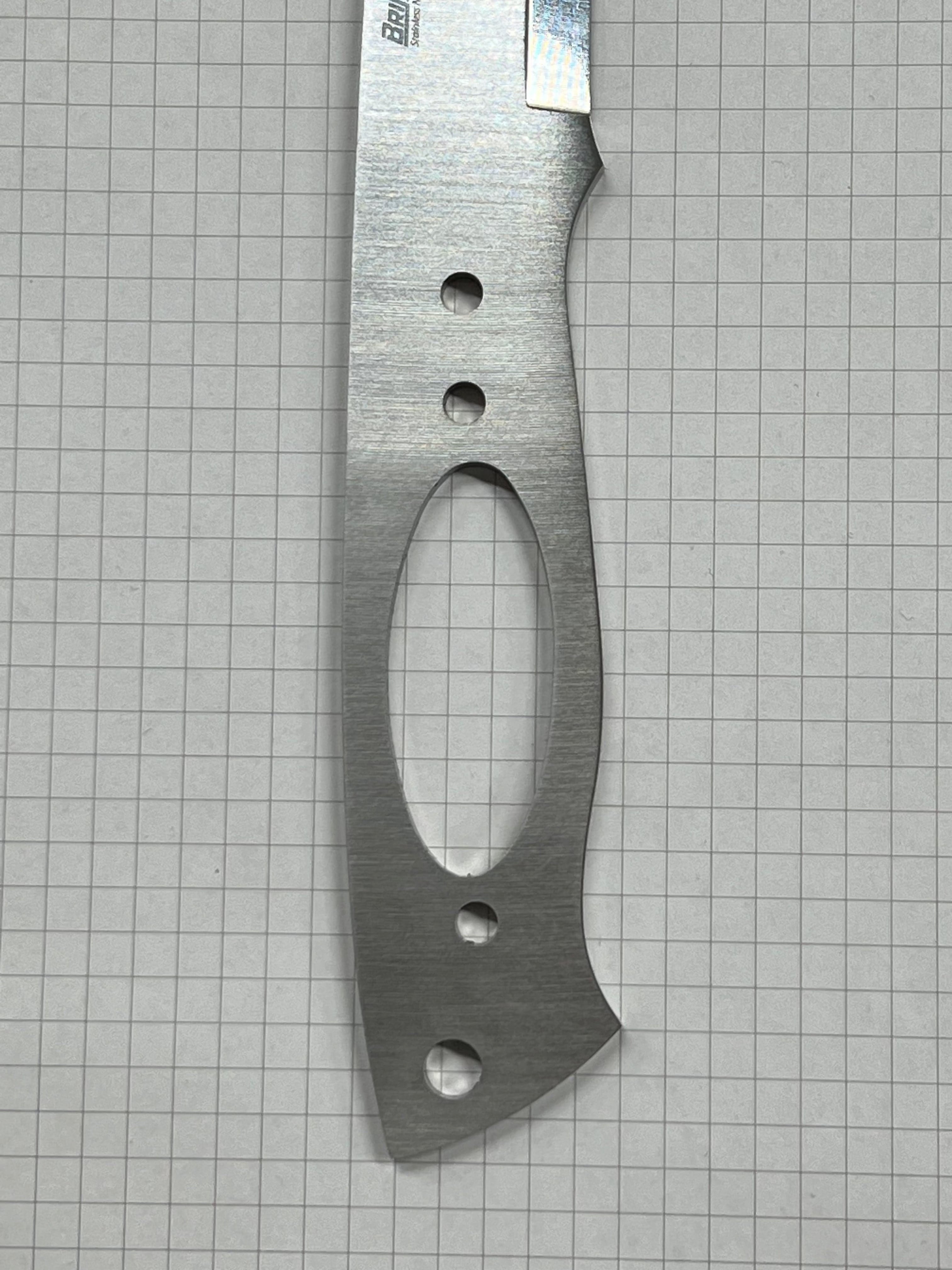 Brisa Trapper 95 Scandi N690 knivblad i rostfritt stål