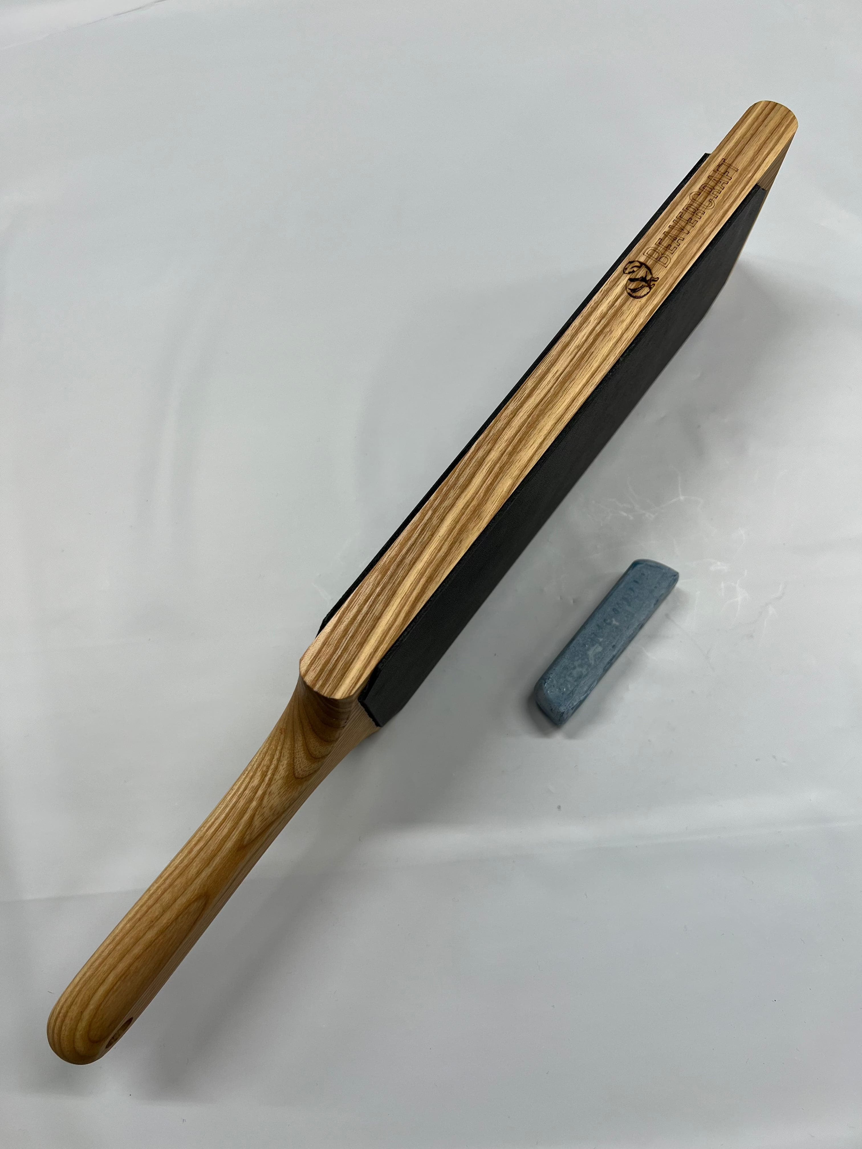 Double-sided leather strap 230x80 on ash wood including sanding paste LS1P1