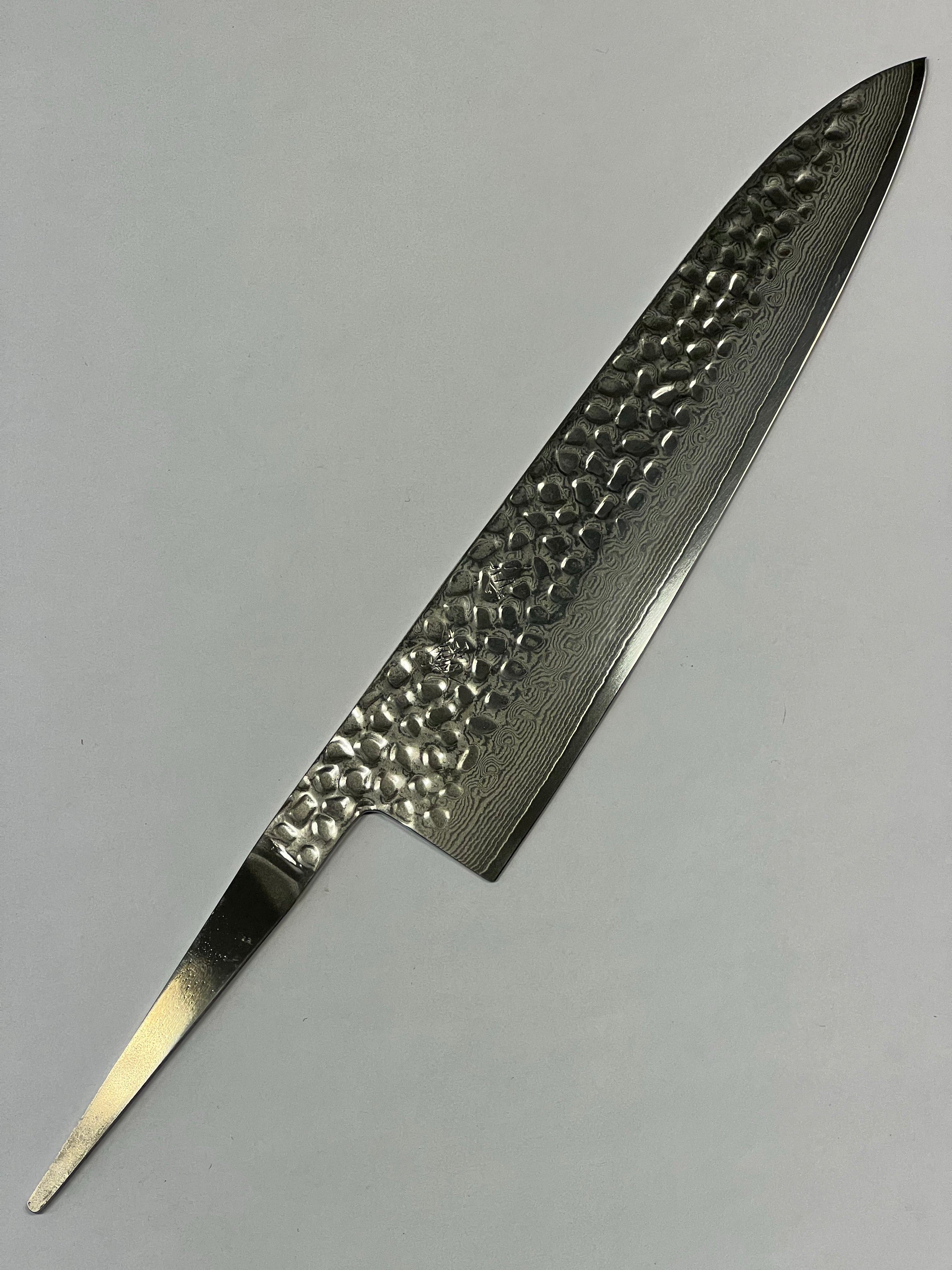 Gyuto 210 VG10 Damask Japanese hand-forged knife blade