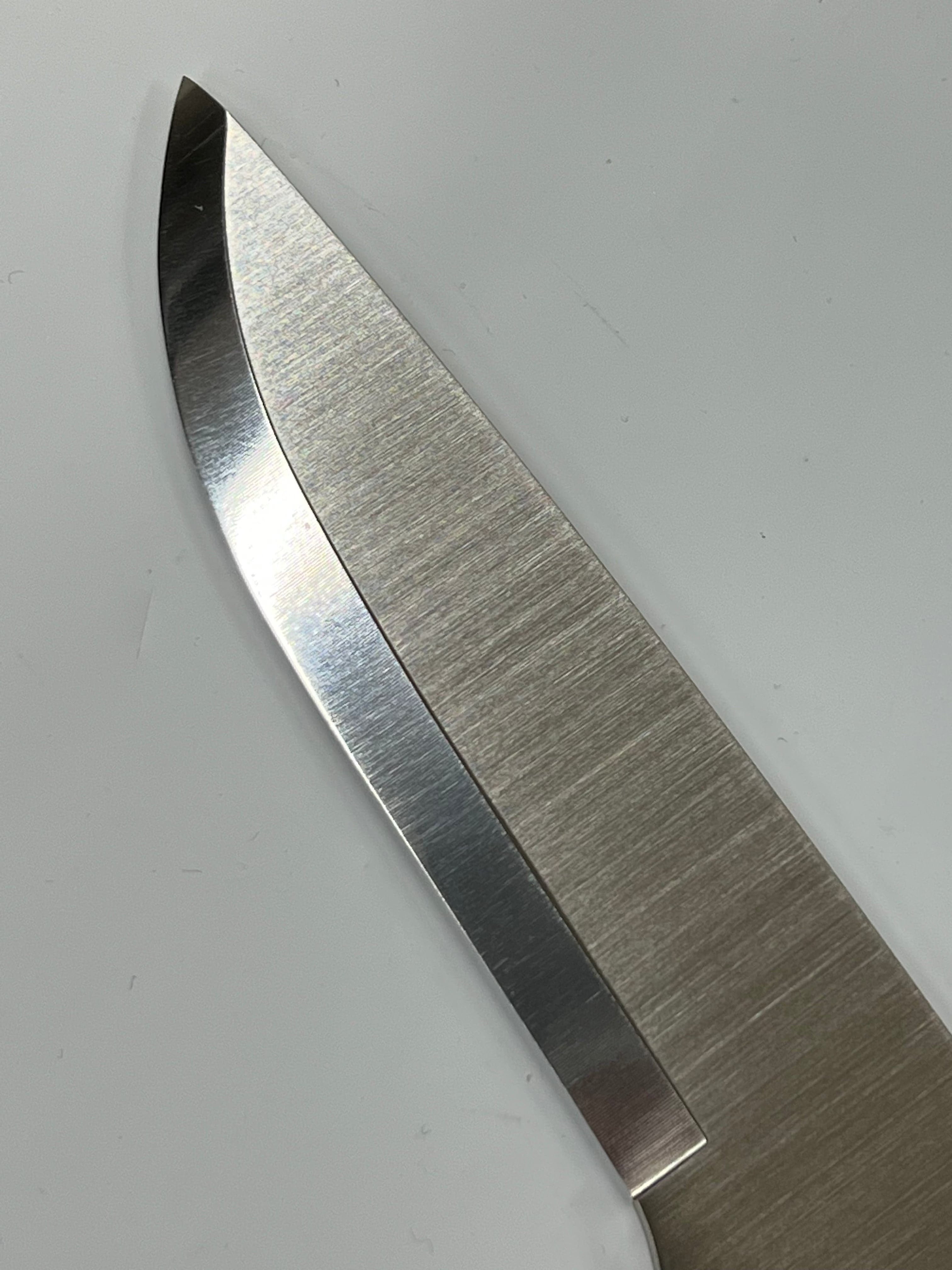 Brisa Trapper 95 Scandi N690 knivblad i rostfritt stål