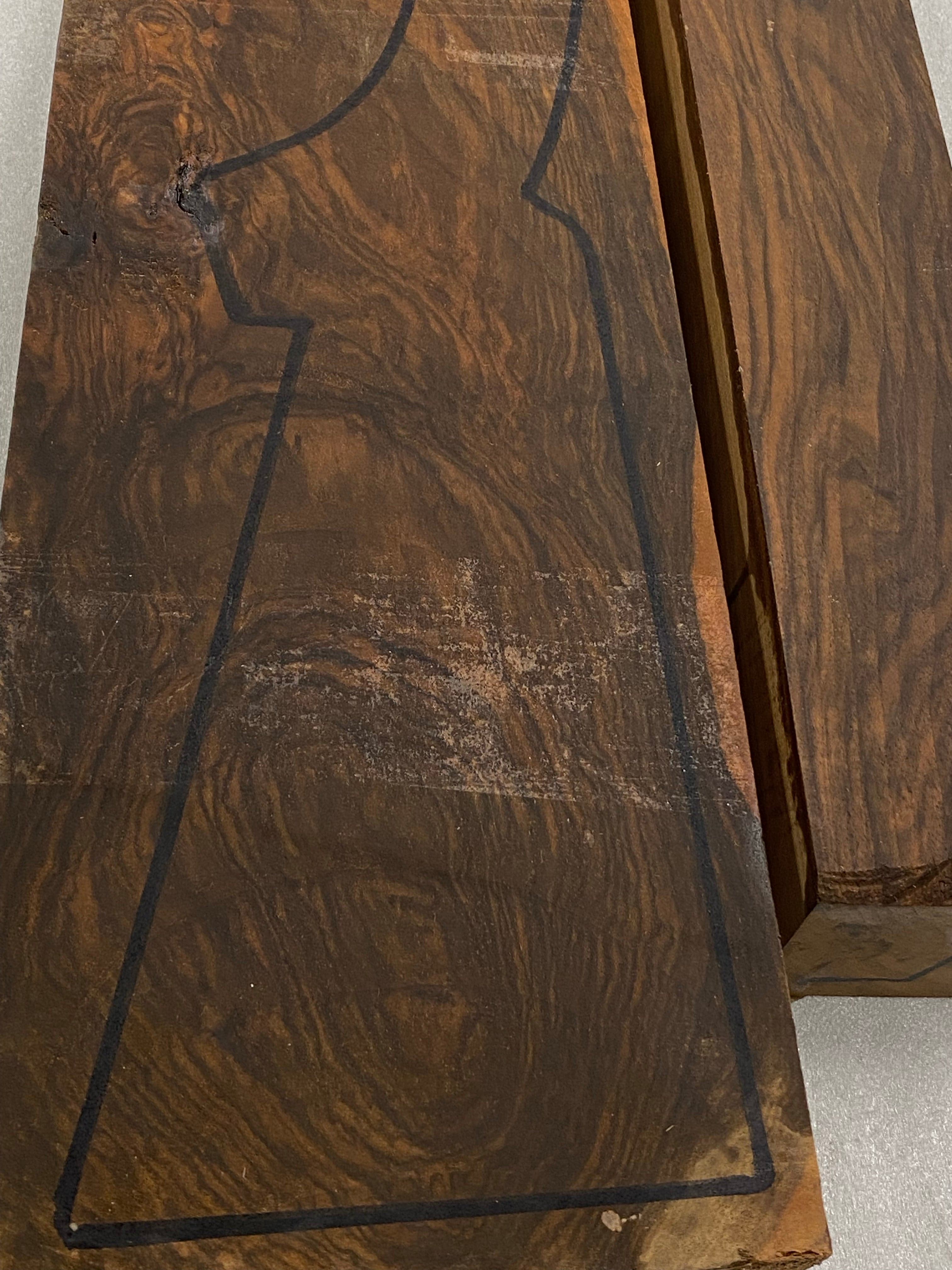 Gevärskolv i turkisk valnöt, klass 4 M-62