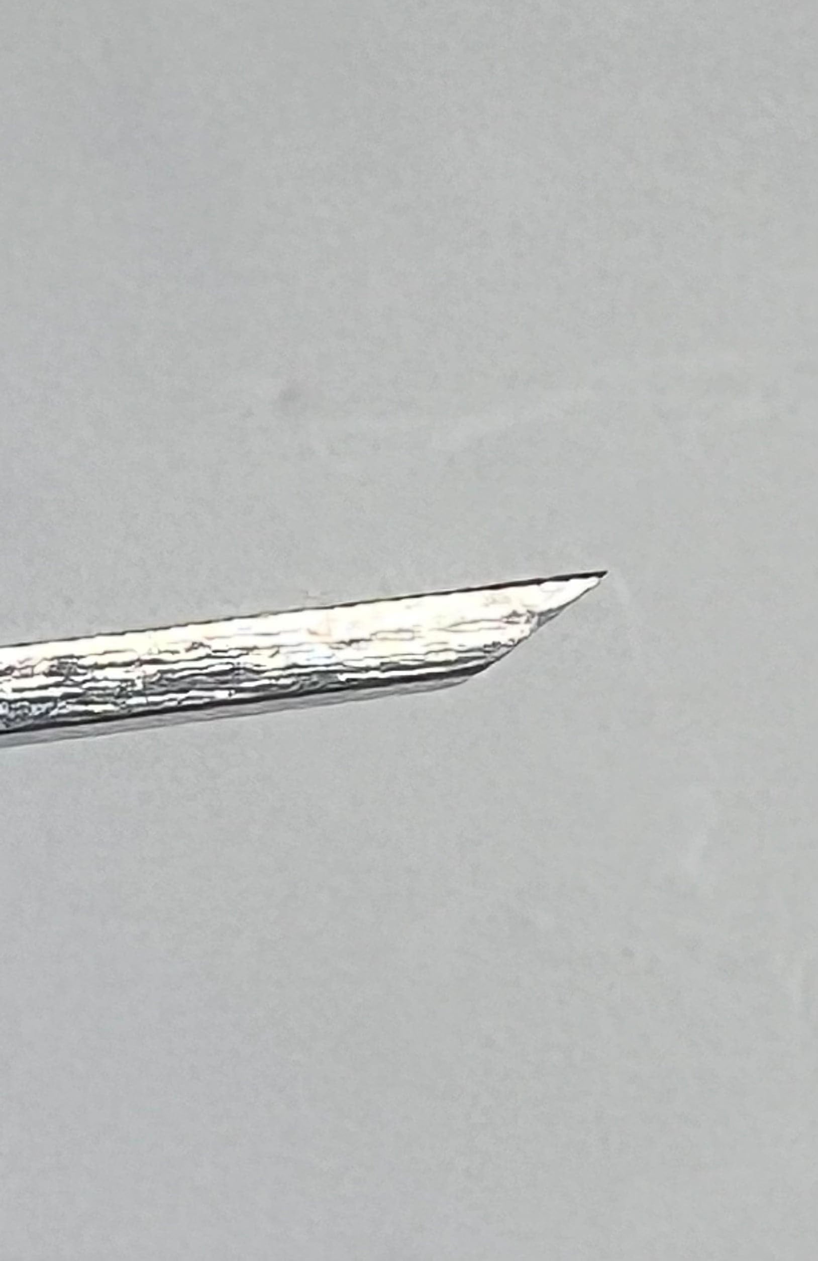 Träsniderijärn 75x3mm rak platt mejsel P1/03 med kulhandtag