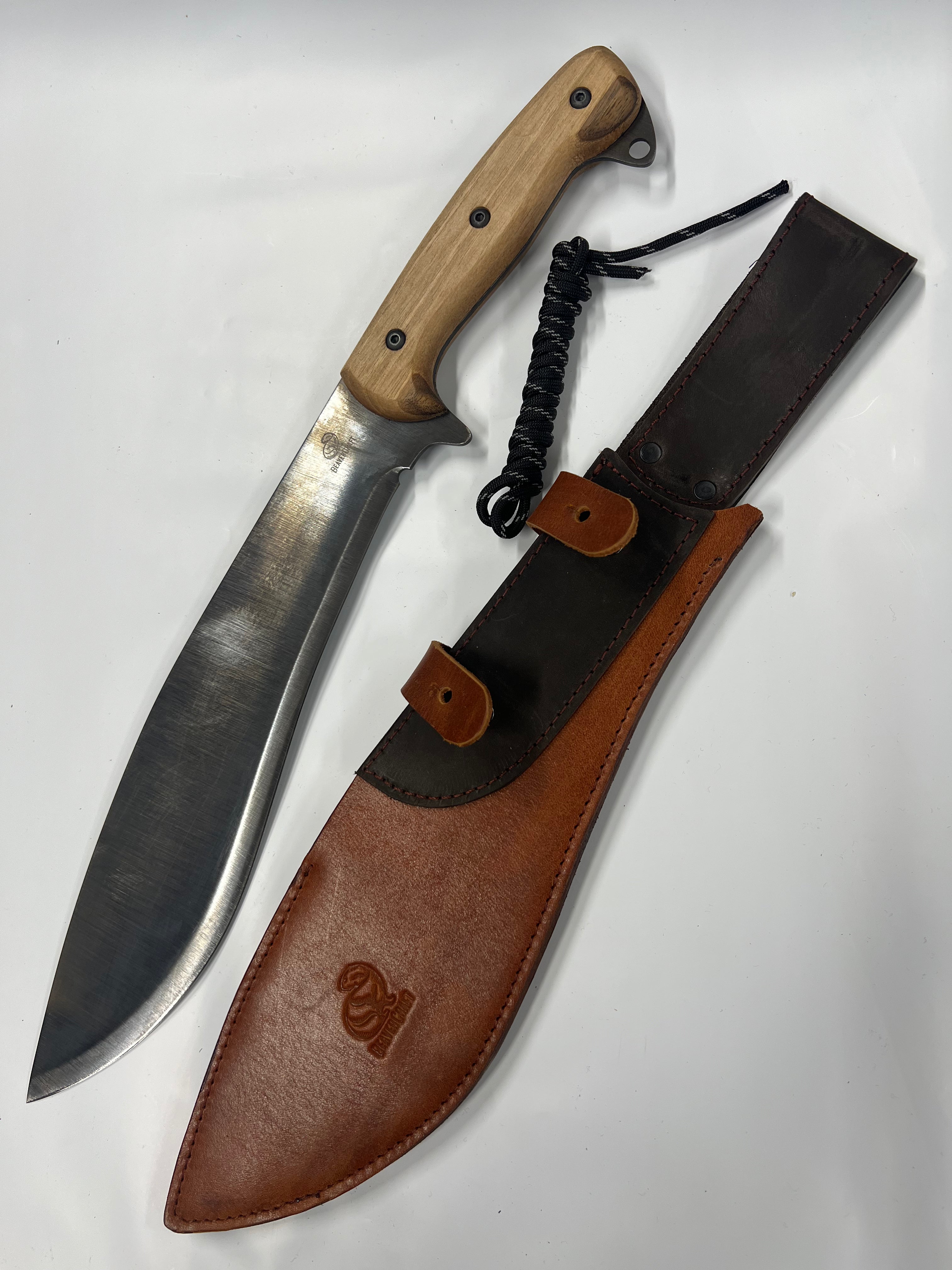 Kukri KKR1 with leather sheath