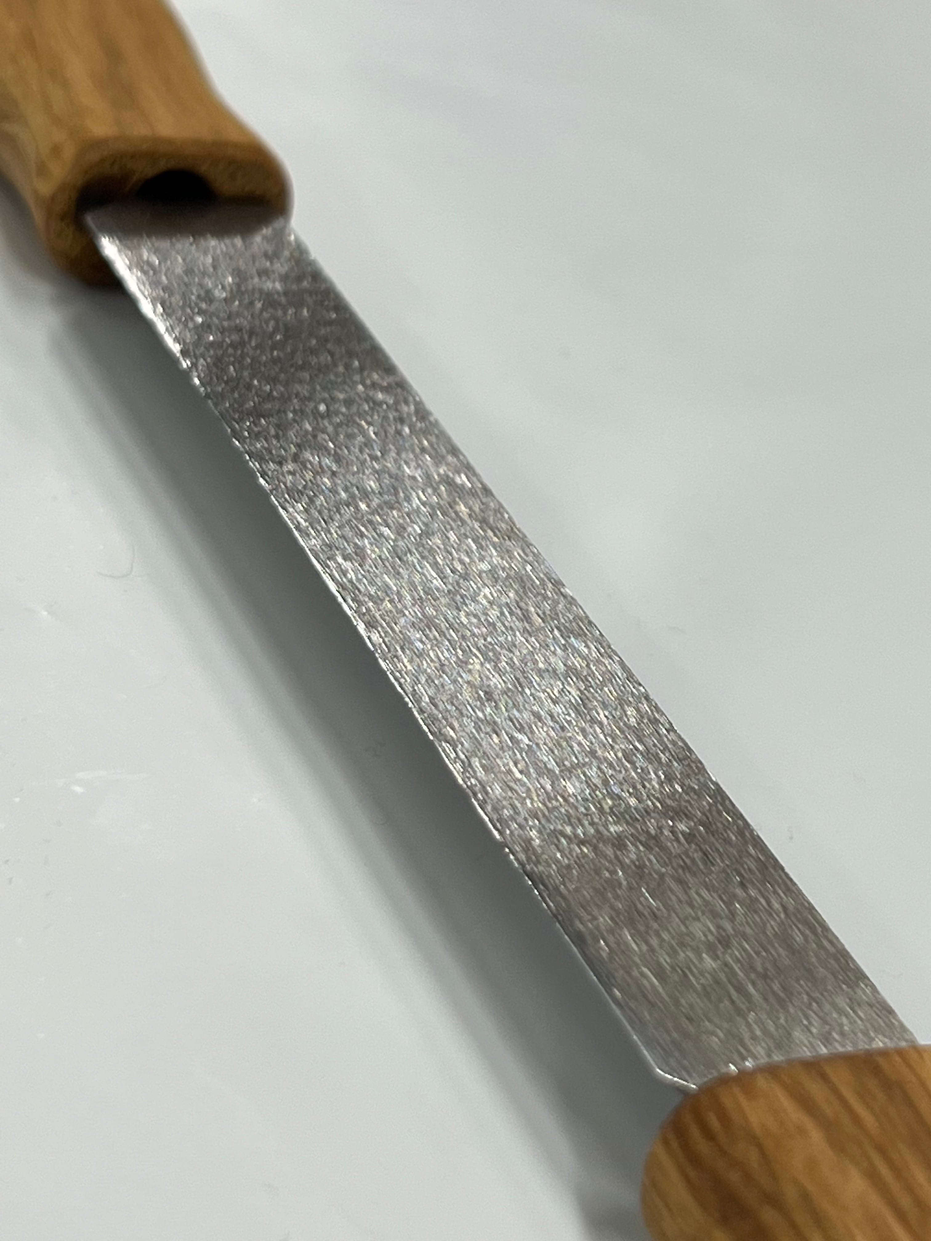 Scavenger knife DK1S 120mm blad. handle of oak and leather sheath Beaver Craft