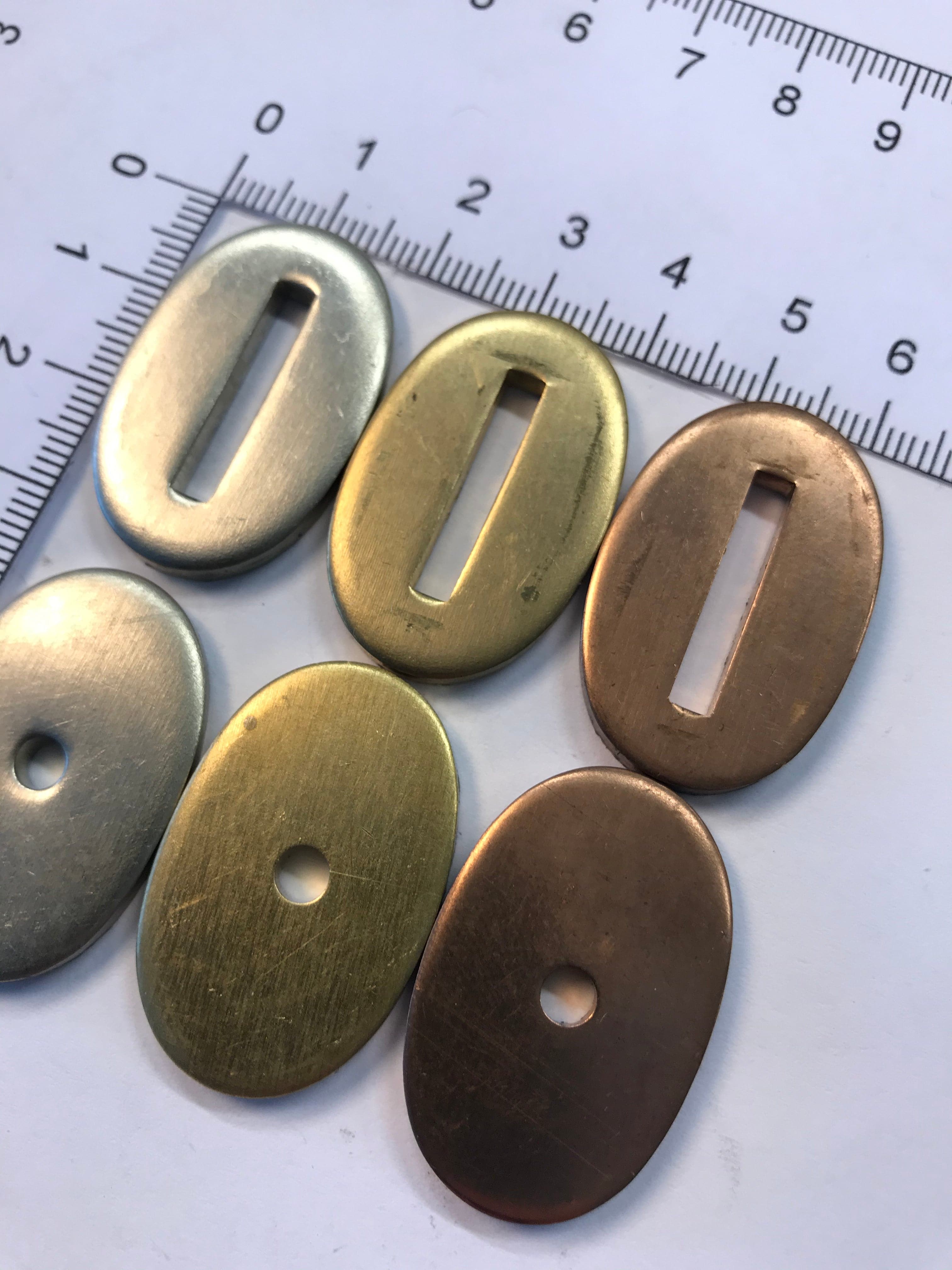 Socket or end plate 21x32mm